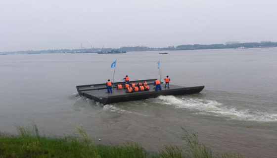 Ferrying Rafts Of 20t Fast Erectiion Army Pontoon Bridge
